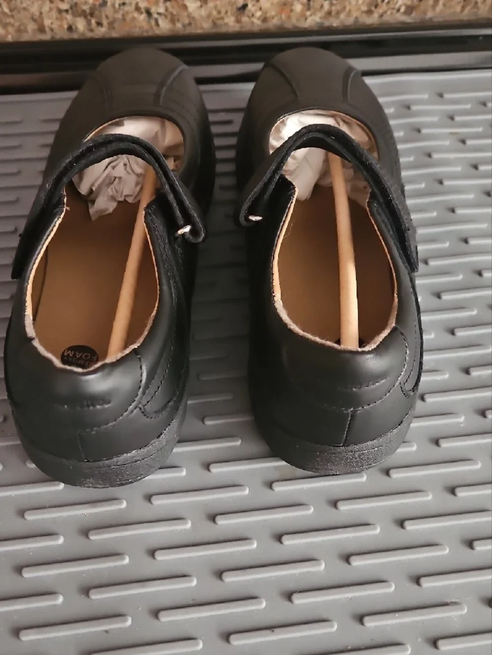 NEW (NWT) Stride Rite Girls Black Mary Janes 5.5 Extra Wide